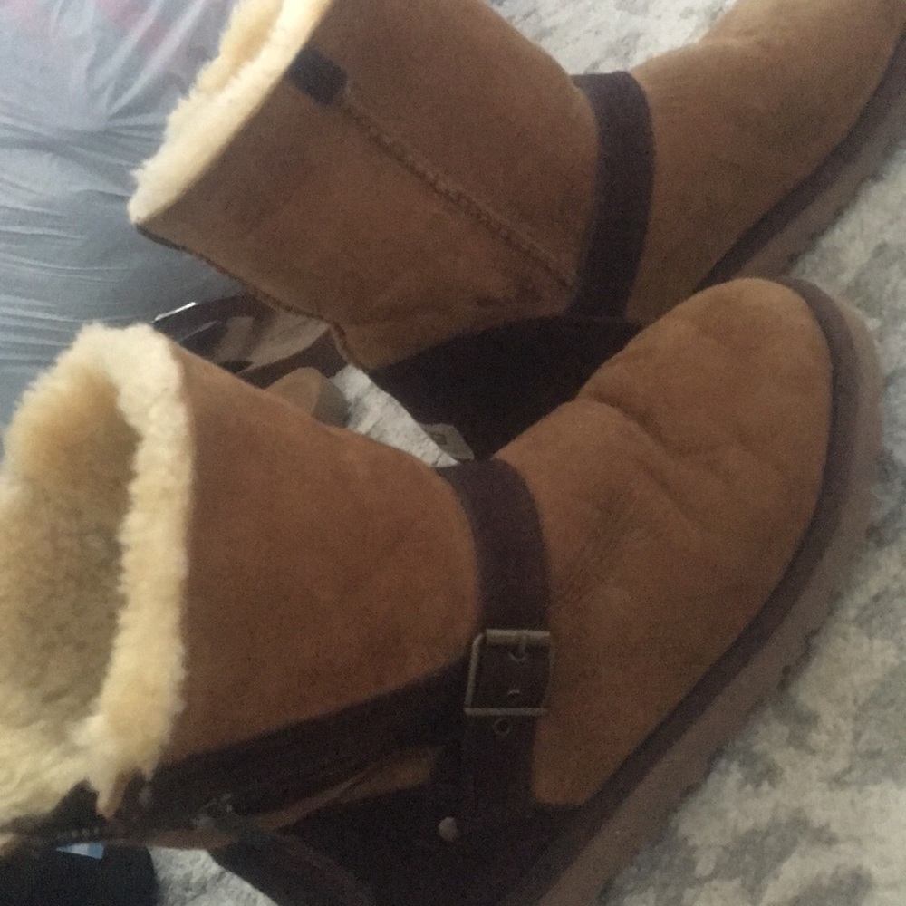 Ugg’s worn a few time but in good condition